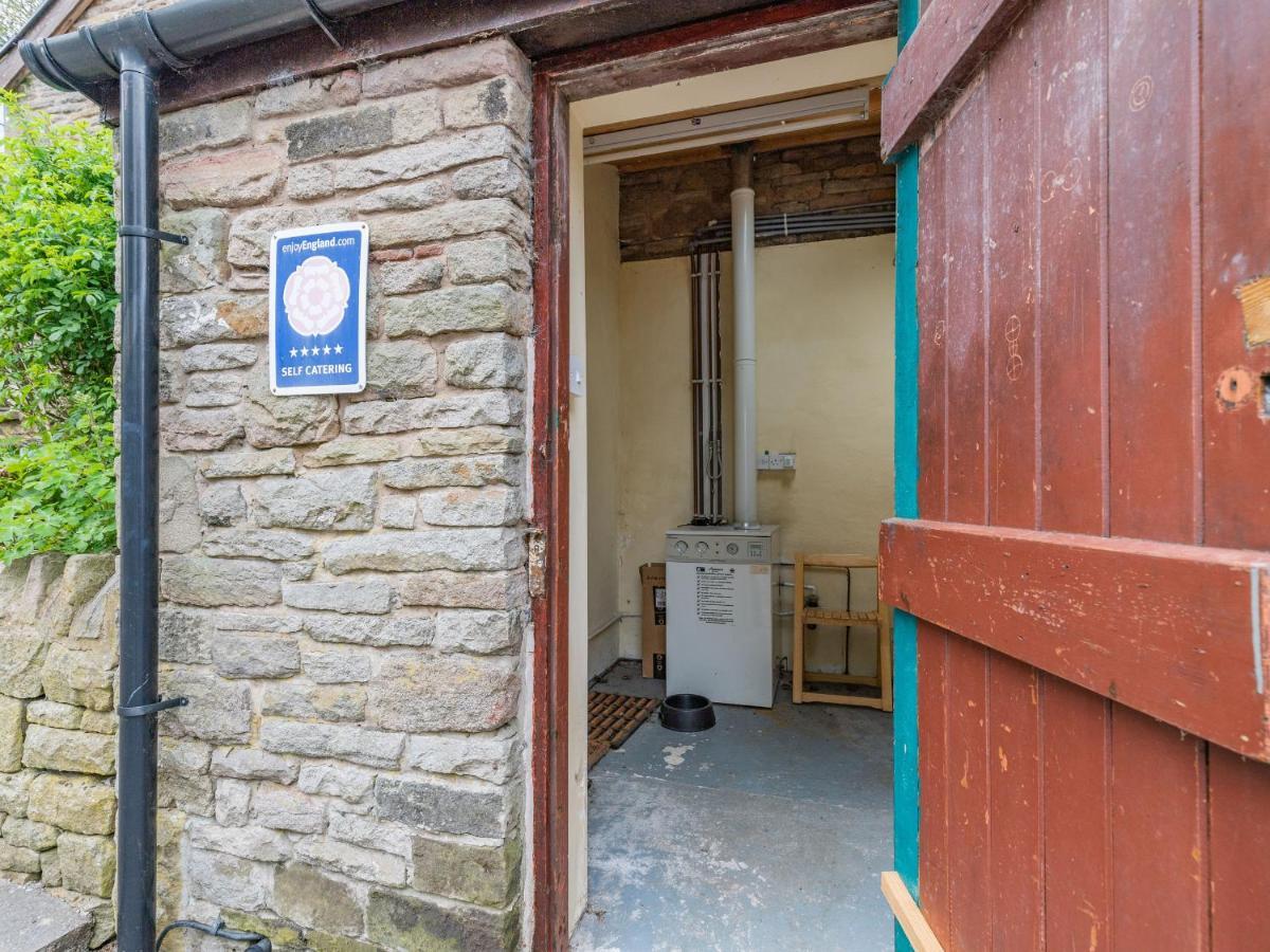 The Hayloft Villa Whaley Bridge Buitenkant foto